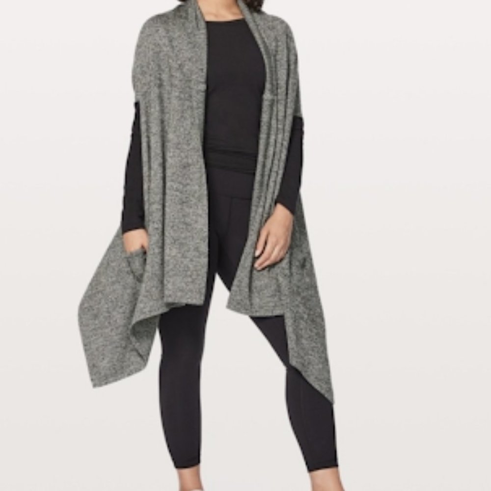 Lululemon Live Freely Wrap - Gray Merino Wool